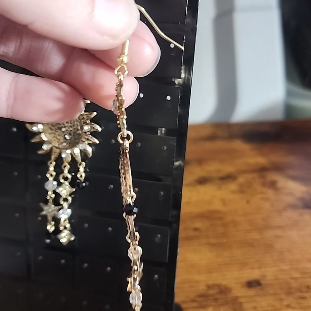 1 Pair Fashionable Gold&white Tassel Stars&Moon Rhinestone Earrings For Women FP